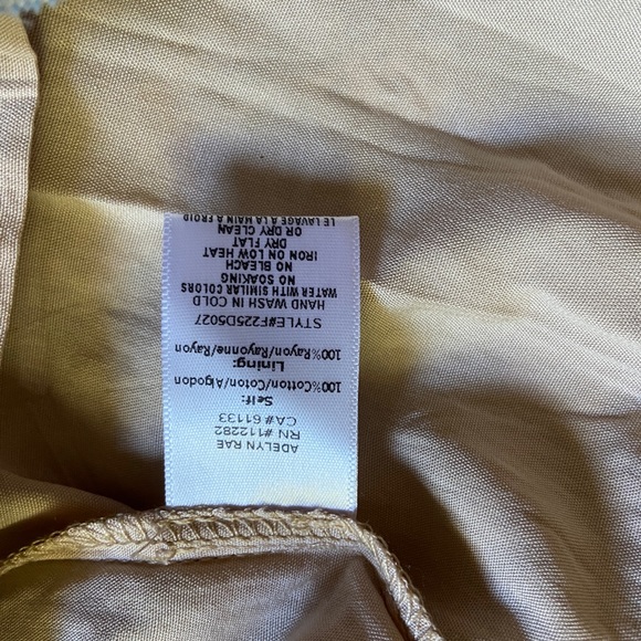 Florence Floral Lace Dress - Picture 4 of 4